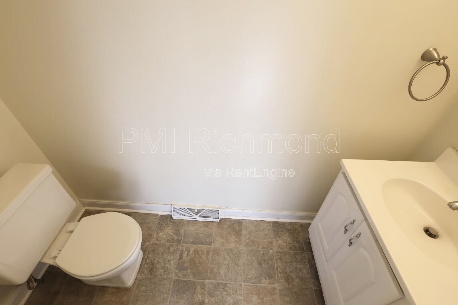 3 Bed, 2.5 Bath for Rent in the James River High School District! property image