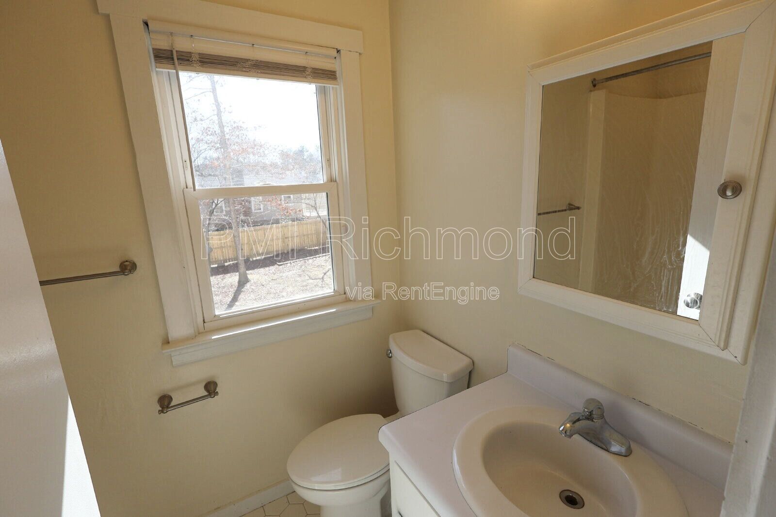 3 Bed, 2.5 Bath for Rent in the James River High School District! property image