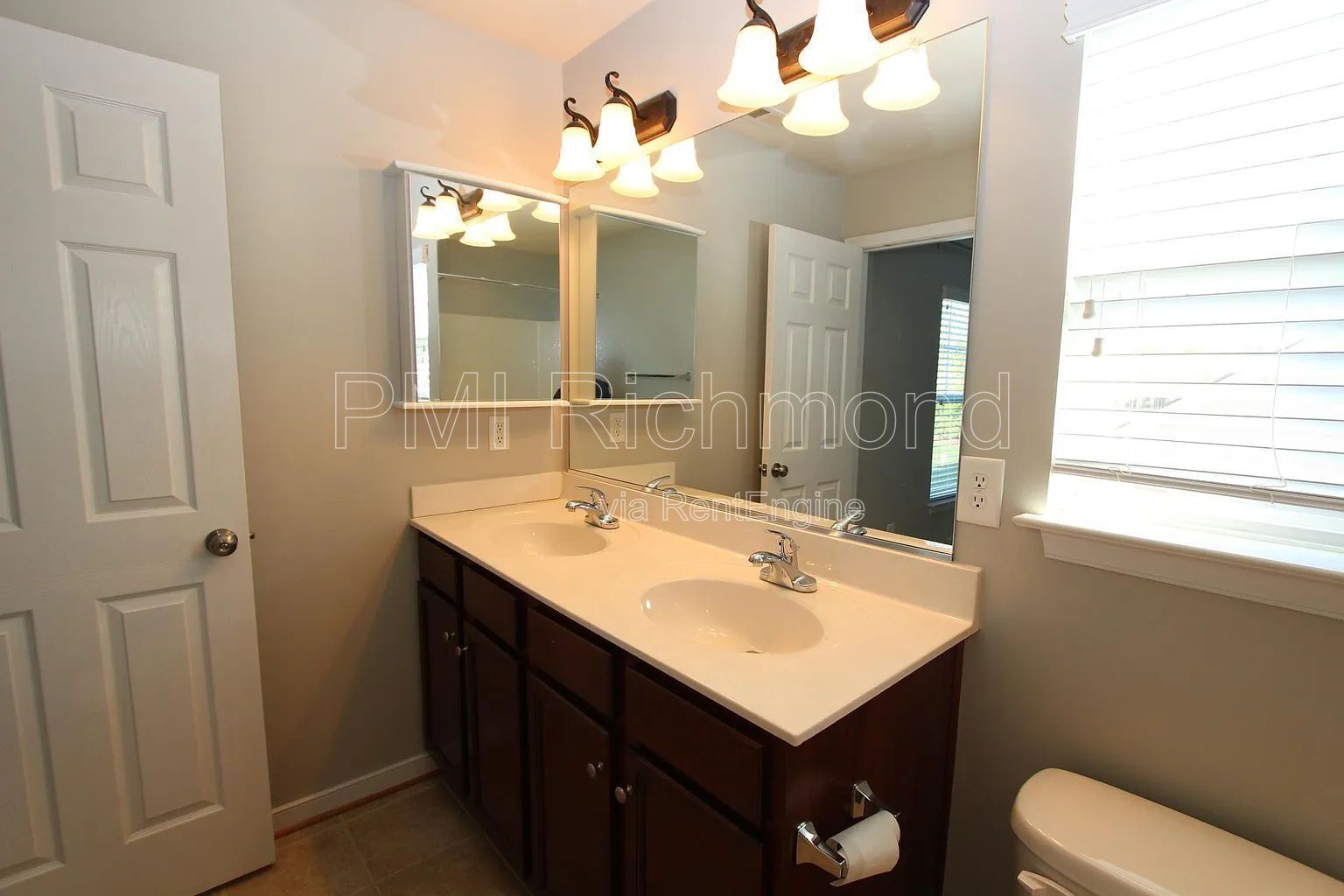 Wonderful 4Bed, 3.5Bath Home in the Heart of Midlothian! property image