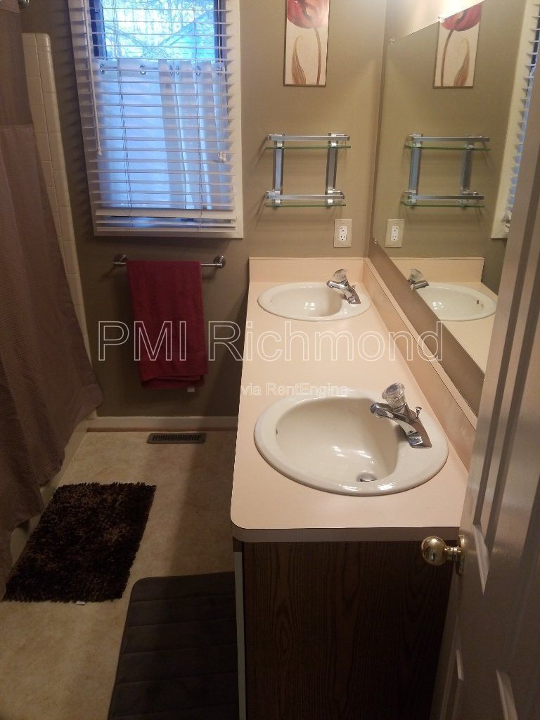 Cozy 3-Bedroom Cedar Chase Home in Henrico! property image