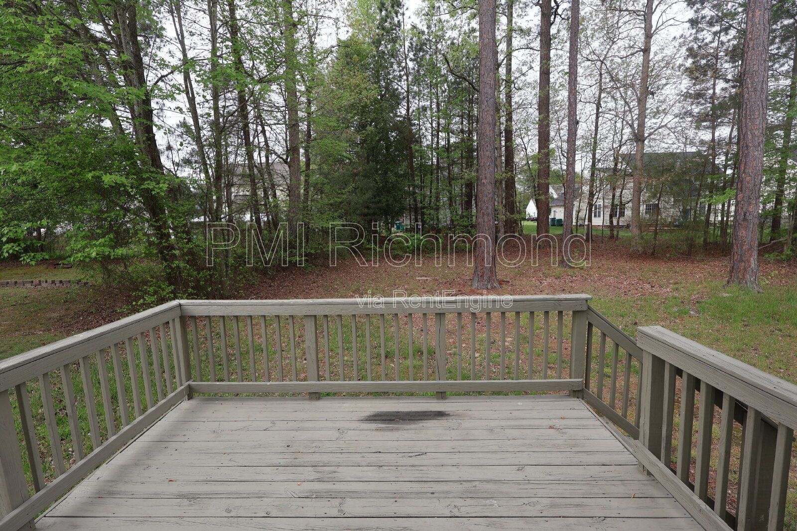 Single Family Colonial Style Home in the Cedar Grove Subdivision! property image