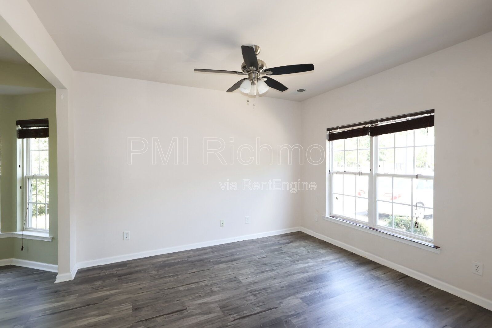 Updated 3-Bed Townhouse in Ashland with a Stunning Kitchen! property image