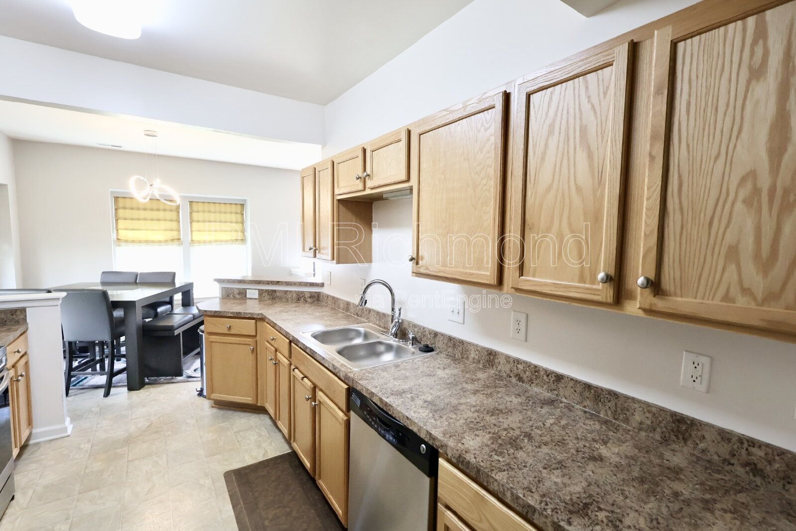 Charming 3-Bed Townhome with 1452 Sq Ft of Comfort in North Chesterfield! property image