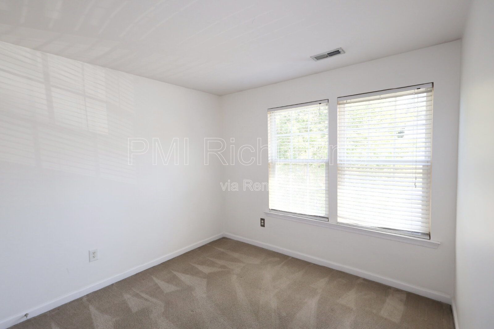 Charming 3-Bed Townhome with 1452 Sq Ft of Comfort in North Chesterfield! property image