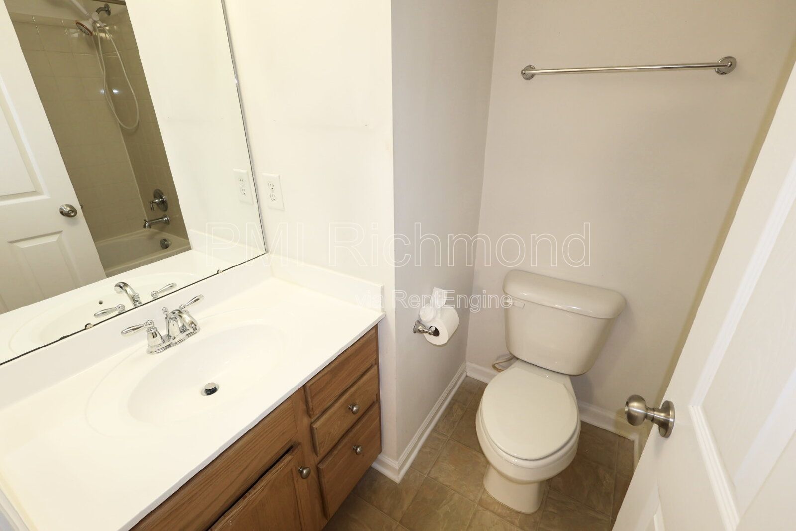 Charming 3-Bed Townhome with 1452 Sq Ft of Comfort in North Chesterfield! property image