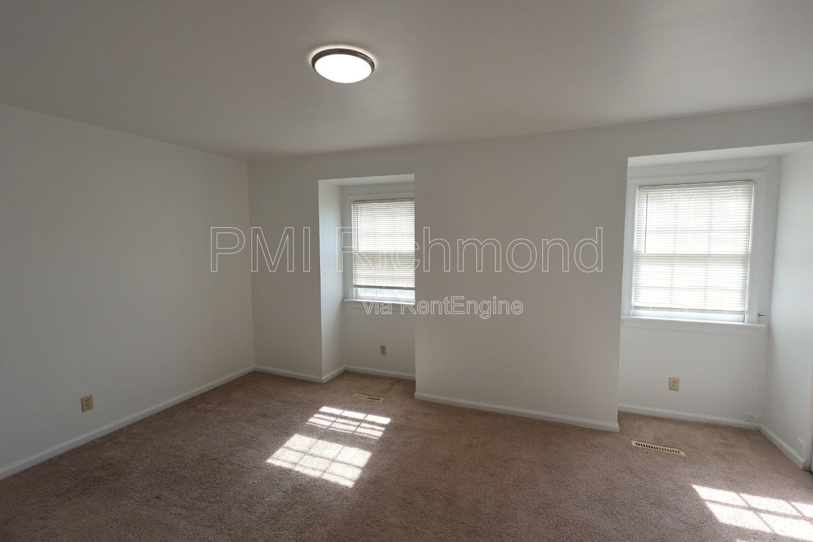 2-Story Colonial Dutch Style Home in Providence Green Subdivision of Chesterfield! property image