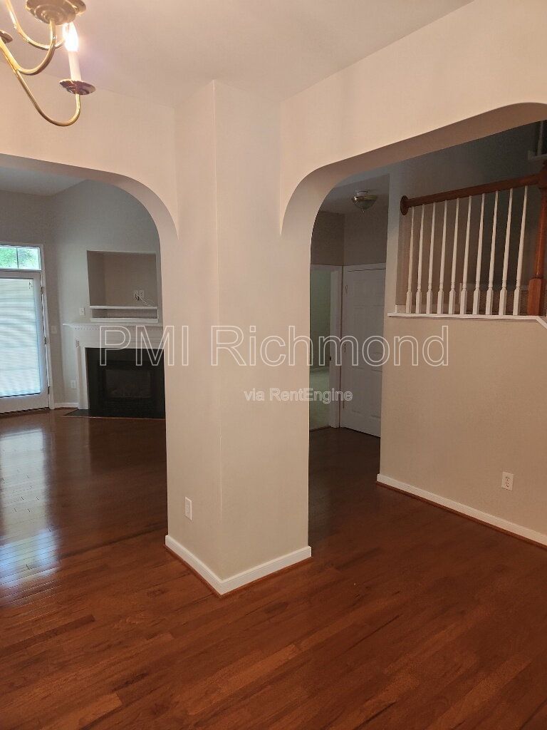 Amazing 3-Bedroom House in Chesterfield! property image