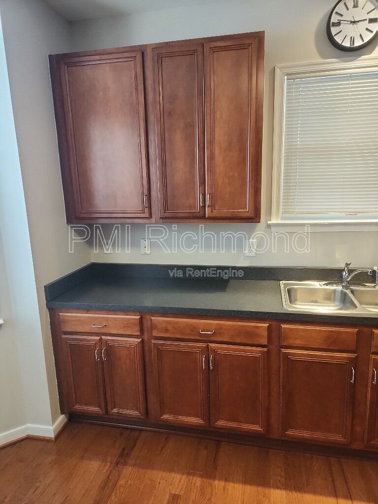 Amazing 3-Bedroom House in Chesterfield! property image
